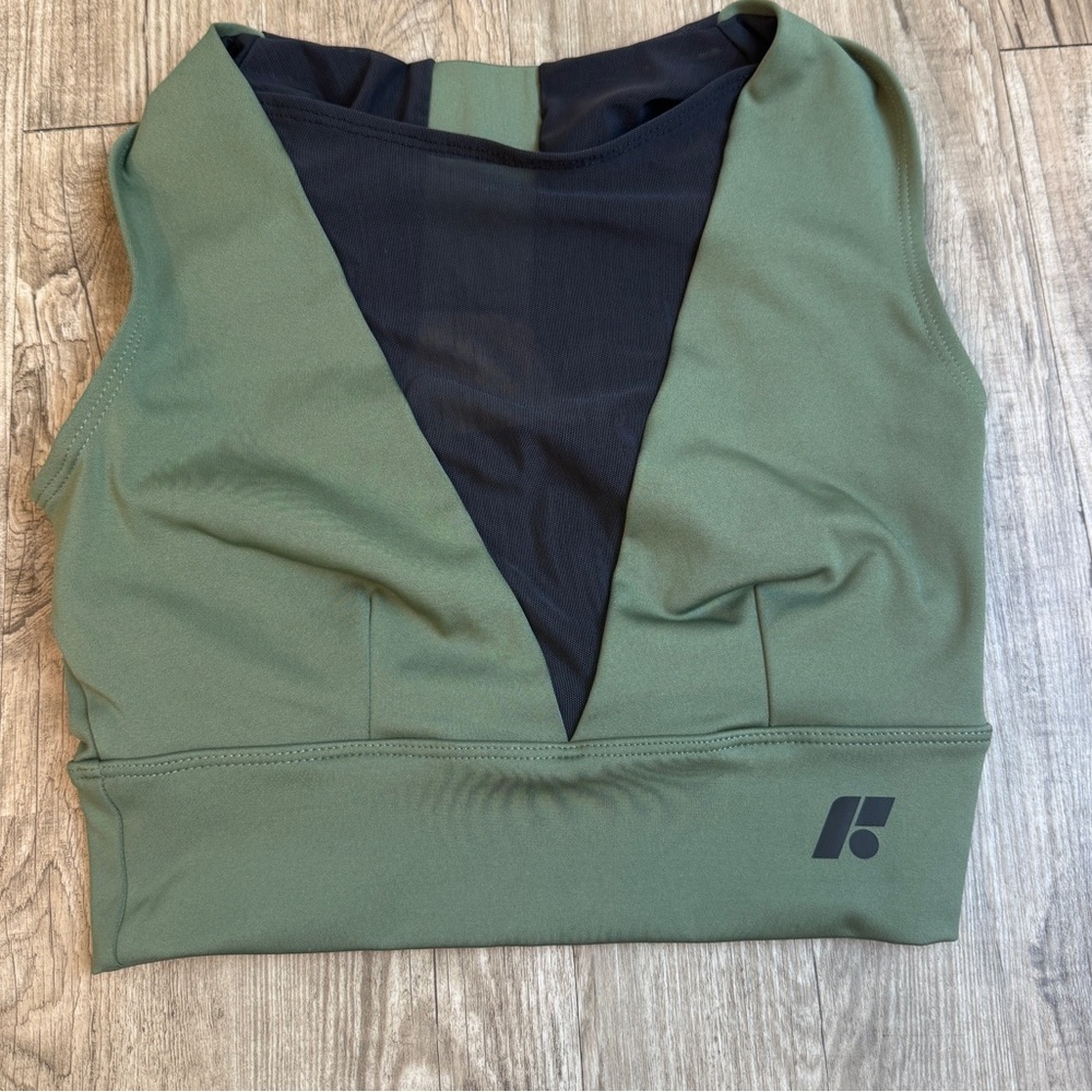 Forme Radiance Posture Correcting Sports Bra Sage Green and Black Women Size S - Picture 2 of 7